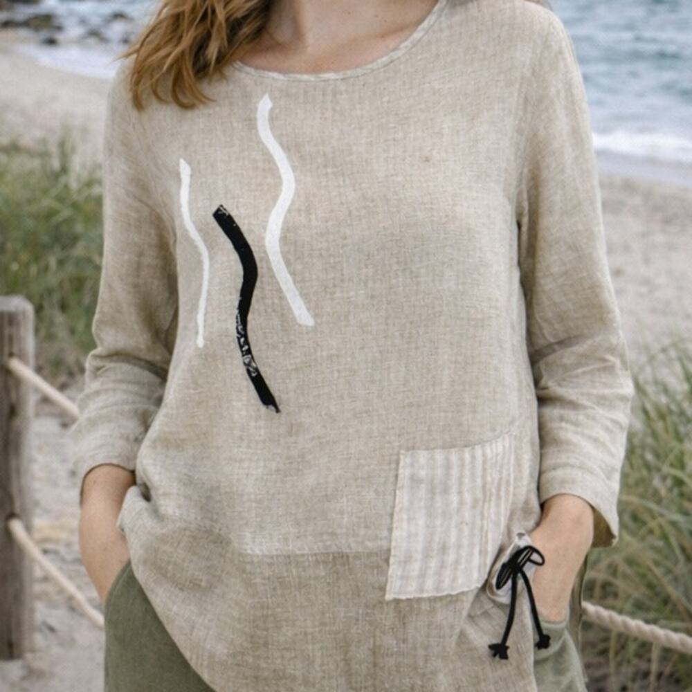 Vintage Tan Rock Candy On the Rocks Painted Lagenlook Top Small